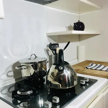 شقة A Casa Di Sandro. Spazioso Citycenter *